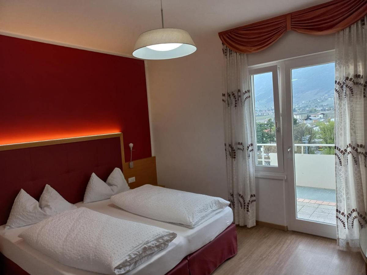 Hotel Lux ميرانو المظهر الخارجي الصورة