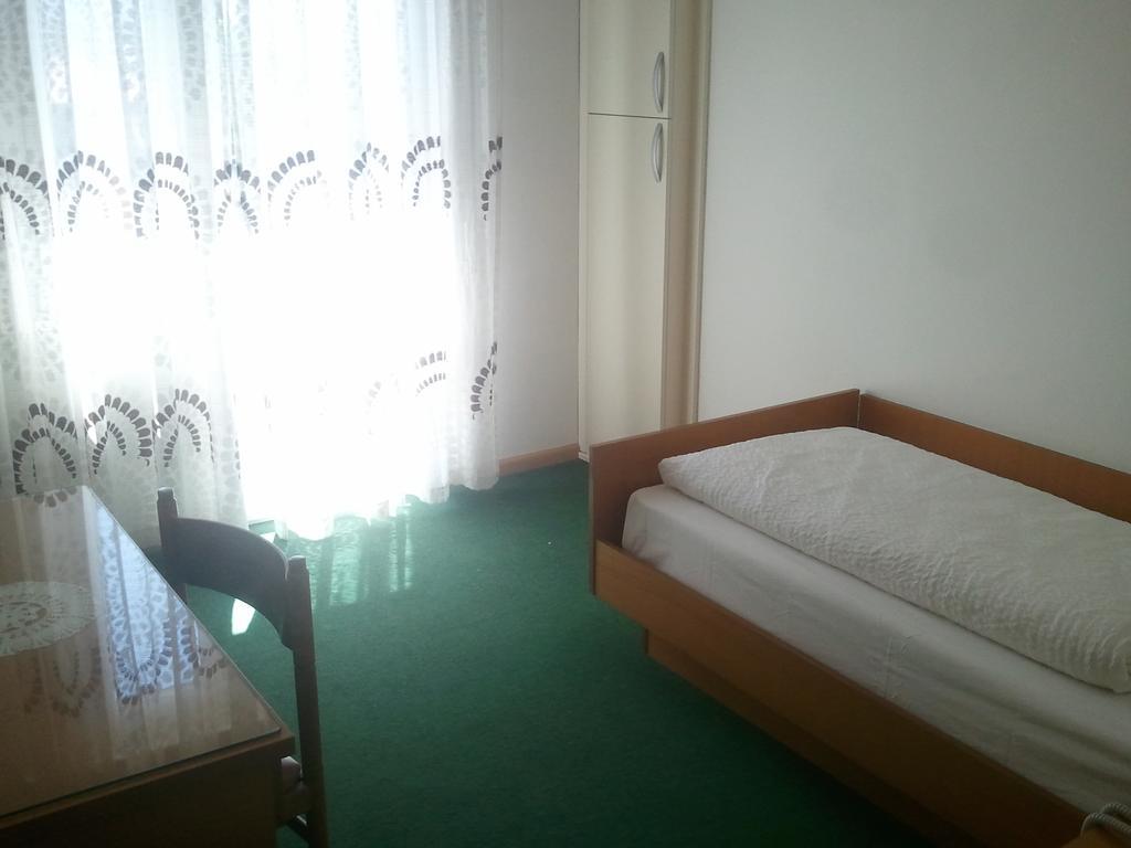 Hotel Lux ميرانو الغرفة الصورة