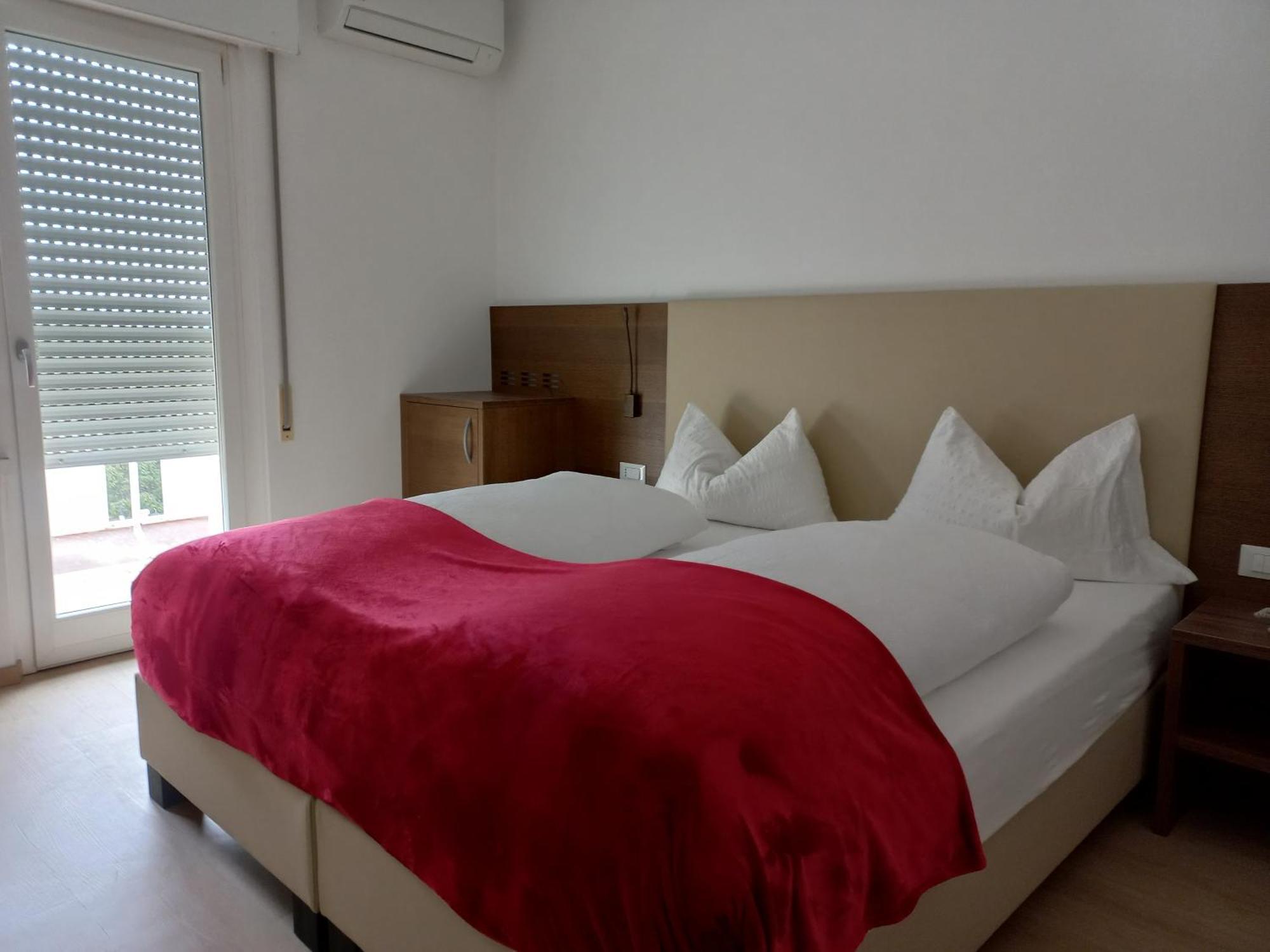 Hotel Lux ميرانو الغرفة الصورة